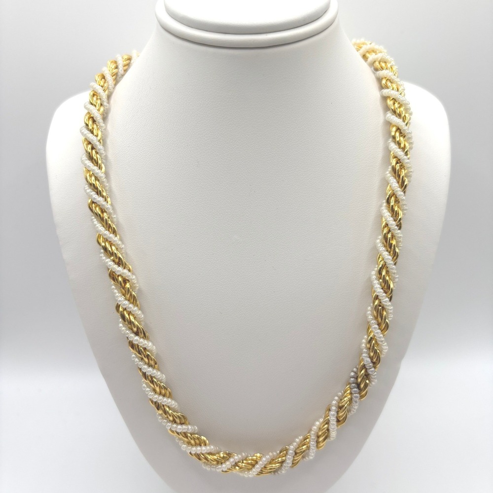 Vintage Trifari Gold Tone Rope Chain 29" Necklace‎ Faux Seed Pearls
